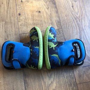 Bogs size 8 Dino print